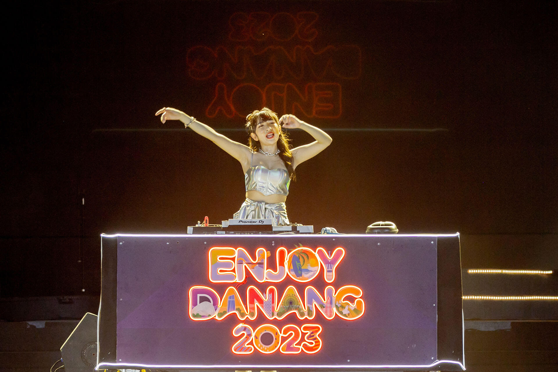 c8aaa888da3eb9f3b0b626779db81c7adb11ce18